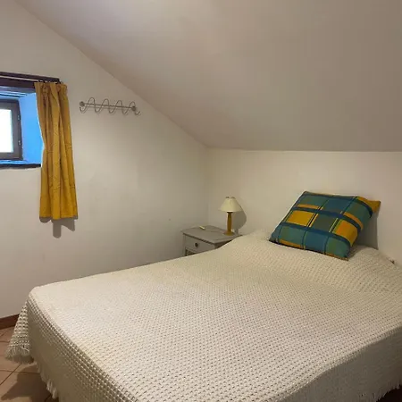 بيت ضيافة Gite Des Monts Saint-Izaire