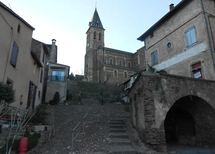 Des Monts Saint-Izaire