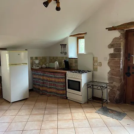 בית הארחה Des Monts Saint-Izaire